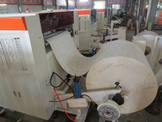 Het Document van 380 V de Automatische Snijmachine van de Rolmatrijs 90 tot 140 Keer/Min leverancier